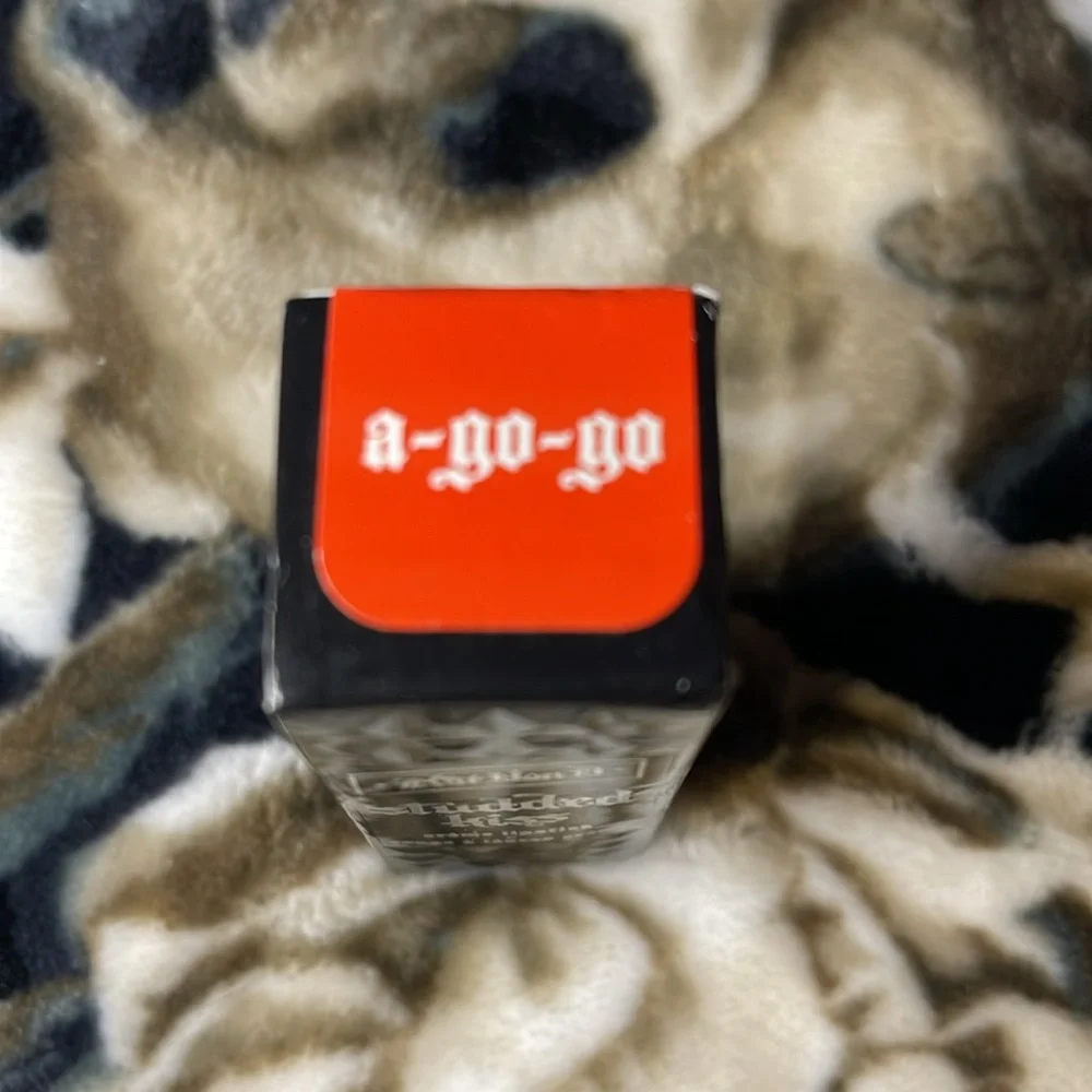 RARE Kat Von D A-Go-Go Studded Kiss Creme Lipstick